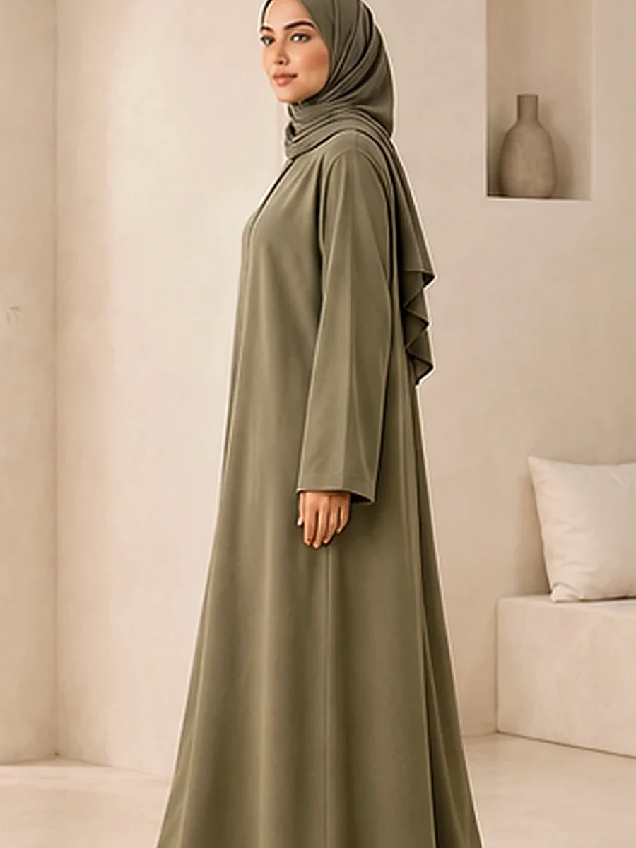 Cotton Abaya Mina – Olive – Seitenansicht | ZAVRYNE