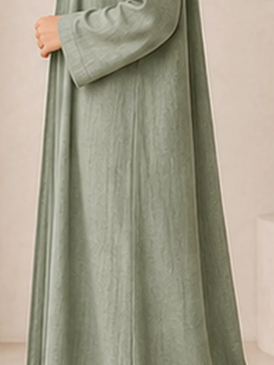 Layal Linen Abaya Set – Green – Materialdetail | ZAVRYNE
