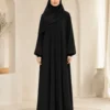 Basic Abaya Sima – Schwarz – Vorderansicht | ZAVRYNE Deutschland