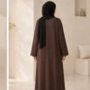 Bella Ribbed Dress – Schokolade – Detailansicht | ZAVRYNE Deutschland