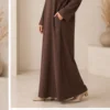 Bella Ribbed Dress – Schokolade – zweite Ansicht | ZAVRYNE Deutschland