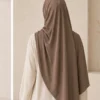 Liquid Jersey Hijab – Mokka – Detailansicht | ZAVRYNE Deutschland