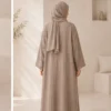 Safa Linen Kimono – Taupe – Detailansicht | ZAVRYNE Deutschland
